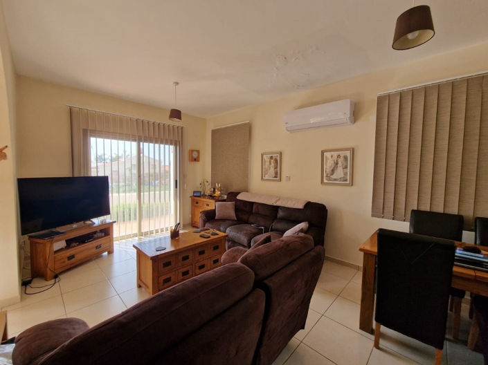 Image No.5-Maison de 3 chambres à vendre à Kissonerga