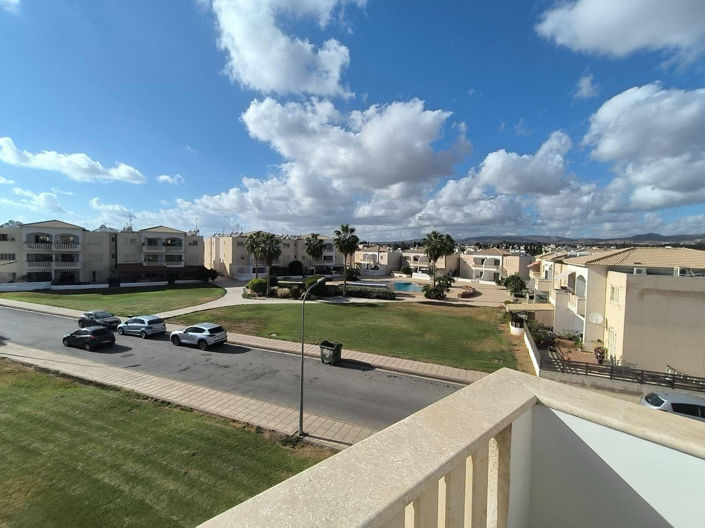 Image No.20-2 Bed Apartment for sale