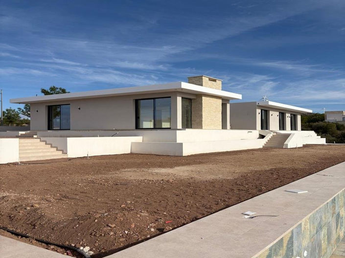 Image No.8-3 Bed Bungalow for sale