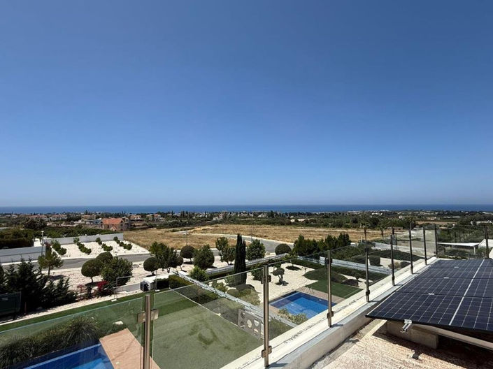 Image No.2-4 Bed Villa for sale