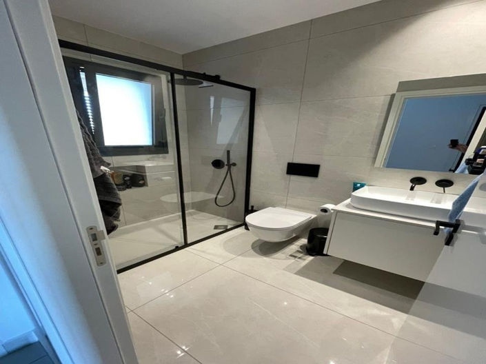 Image No.8-3 Bed Apartment for sale