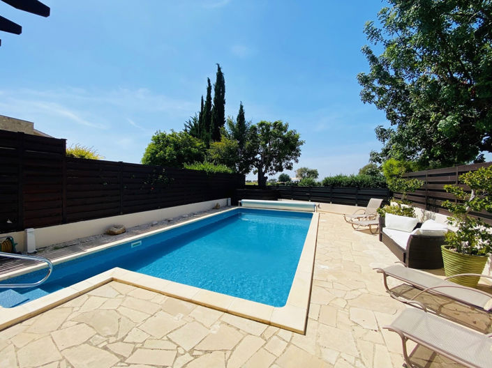 Image No.27-2 Bed Villa for sale