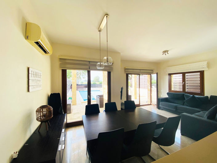 Image No.7-2 Bed Villa for sale