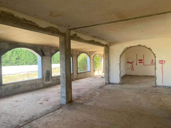 Image No.10-4 Bed Villa for sale