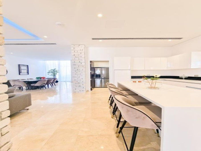 Image No.8-6 Bed Villa for sale