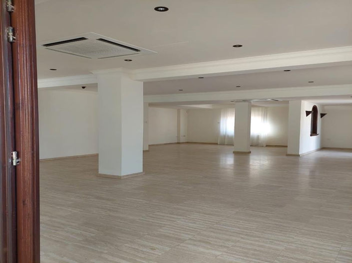 Image No.6-8 Bed Villa for sale