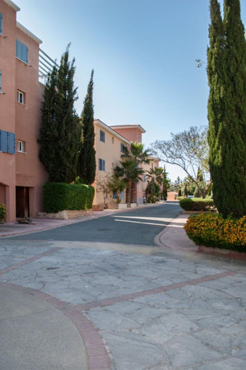 Image No.16-3 Bed Property for sale