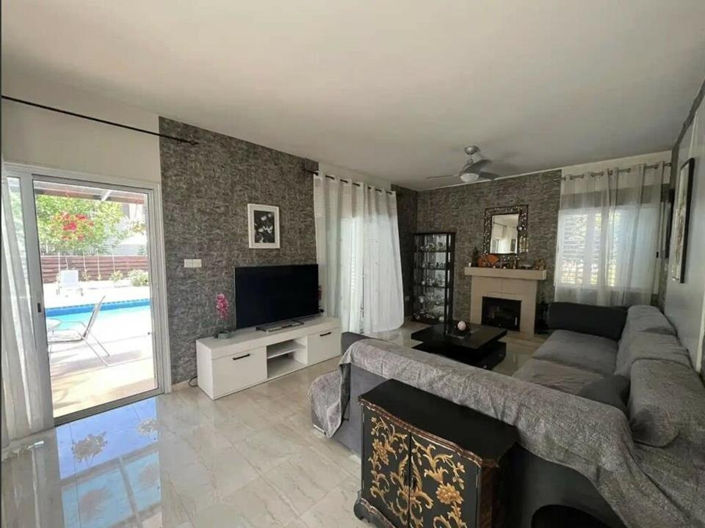 Image No.3-4 Bed Villa for sale