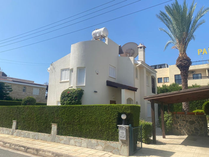 Image No.3-3 Bed Villa for sale