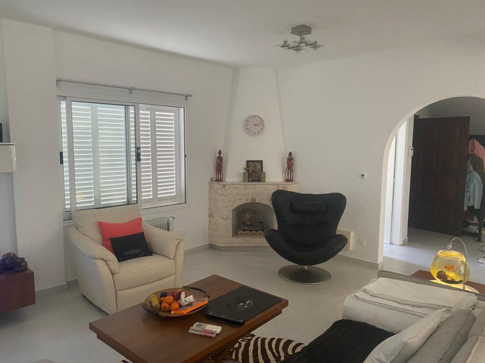 Image No.4-3 Bed Villa for sale