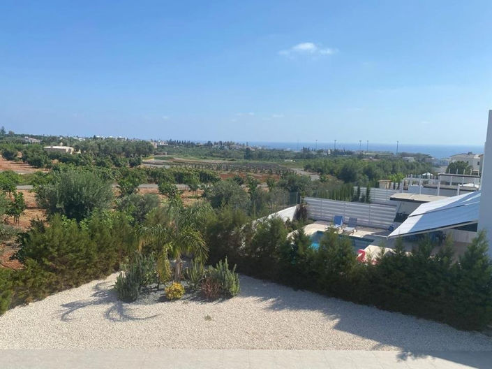 Image No.3-Villa de 4 chambres à vendre à Sea Caves