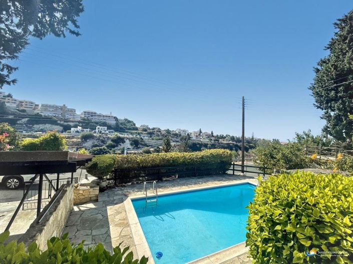 Image No.2-2 Bed Bungalow for sale