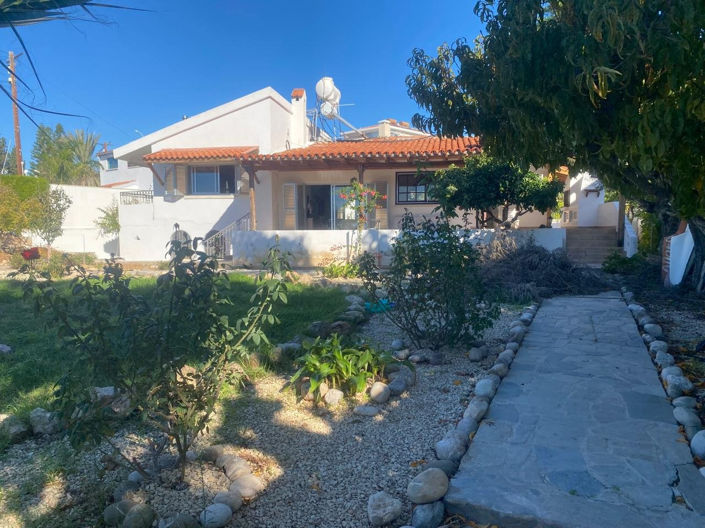 Image No.21-3 Bed Villa for sale