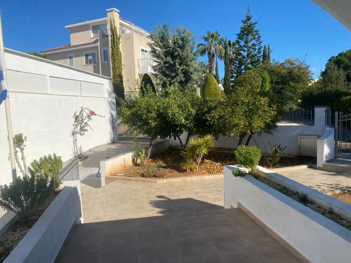 Image No.24-3 Bed Villa for sale