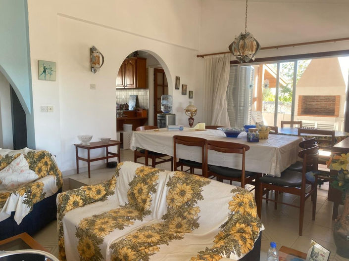 Image No.5-3 Bed Villa for sale