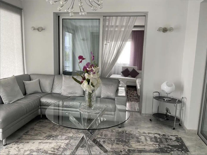 Image No.6-Villa de 5 chambres à vendre à Parekklisia