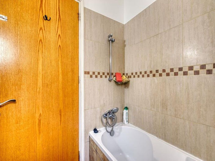 Image No.9-3 Bed Apartment for sale