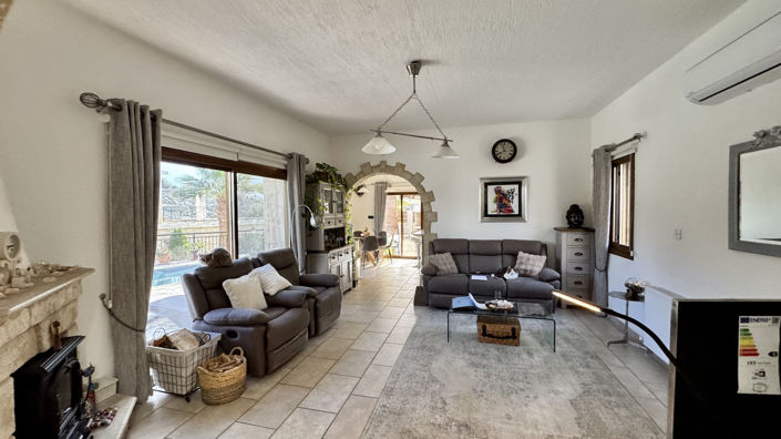 Image No.11-Villa de 4 chambres à vendre à Mesogi