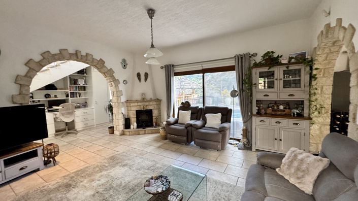 Image No.14-Villa de 4 chambres à vendre à Mesogi