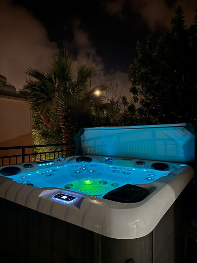 Image No.28-4 Bed Villa for sale