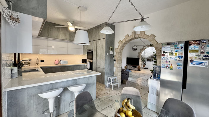 Image No.3-Villa de 4 chambres à vendre à Mesogi