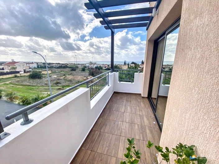 Image No.3-3 Bed Villa for sale