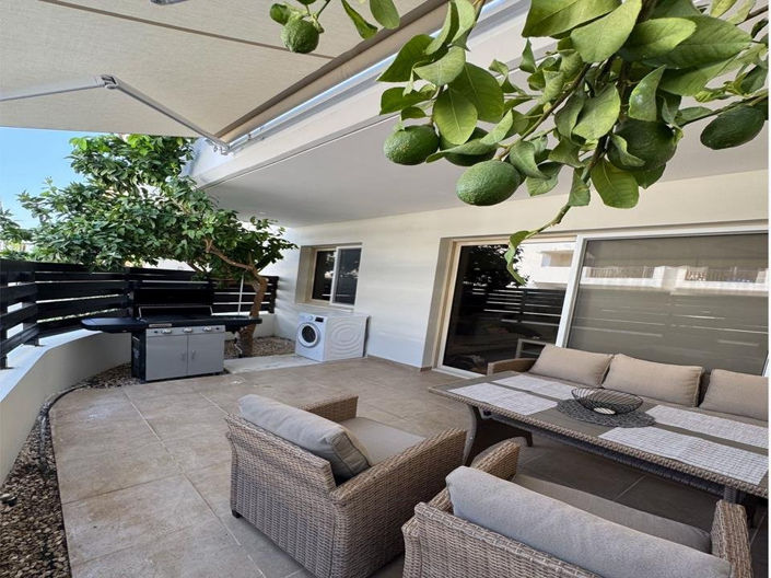 Image No.2-Appartement de 1 chambre à vendre à Peyia