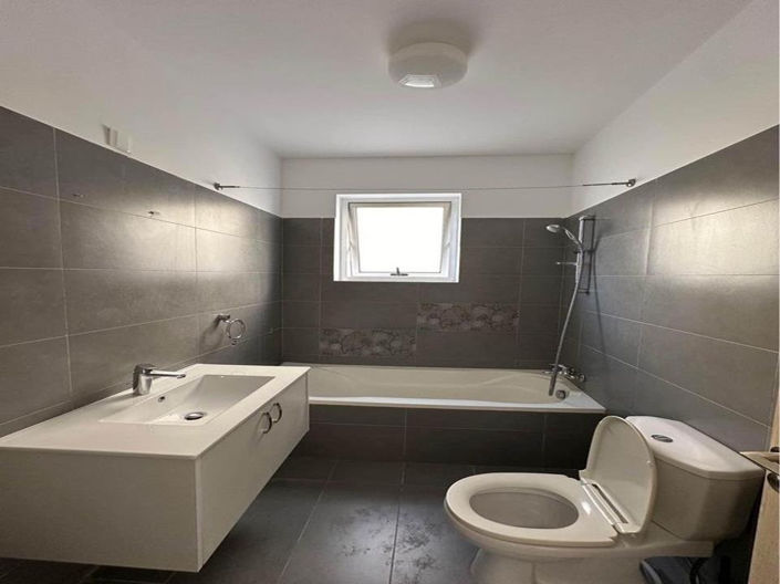 Image No.8-3 Bed Apartment for sale