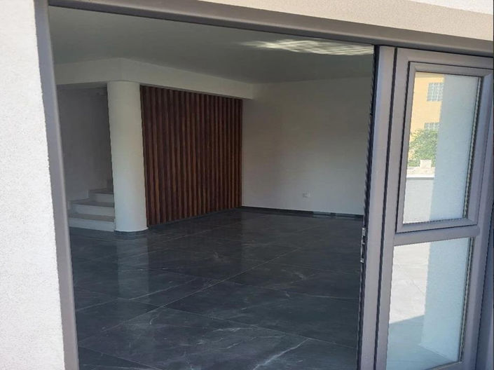 Image No.4-3 Bed Villa for sale