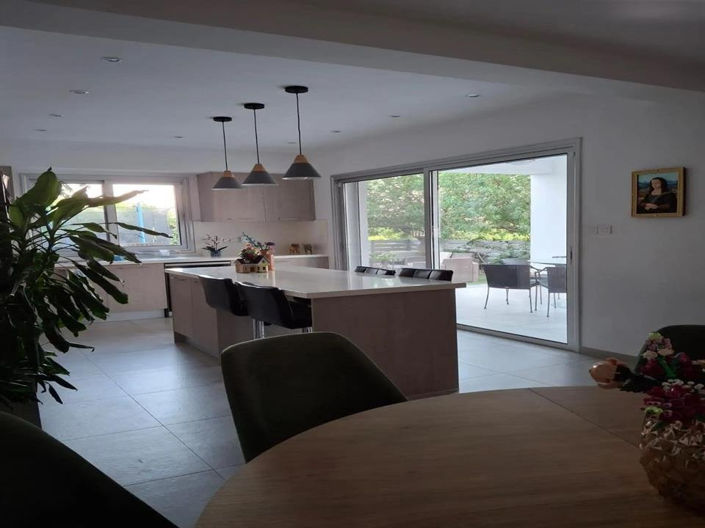 Image No.4-4 Bed Villa for sale