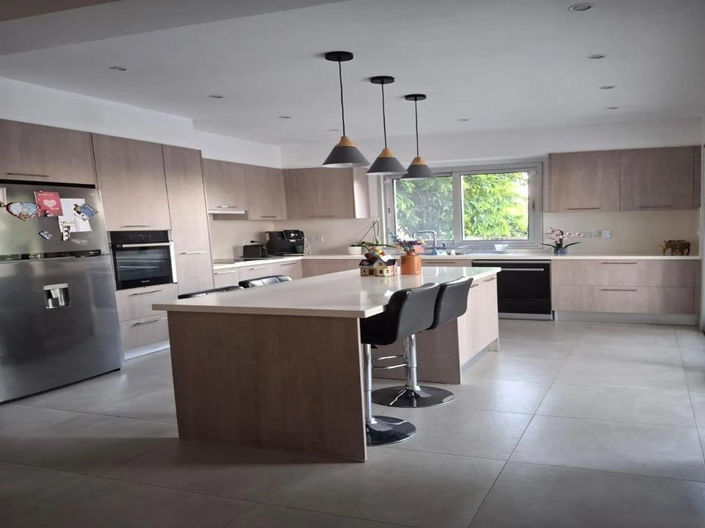 Image No.5-4 Bed Villa for sale