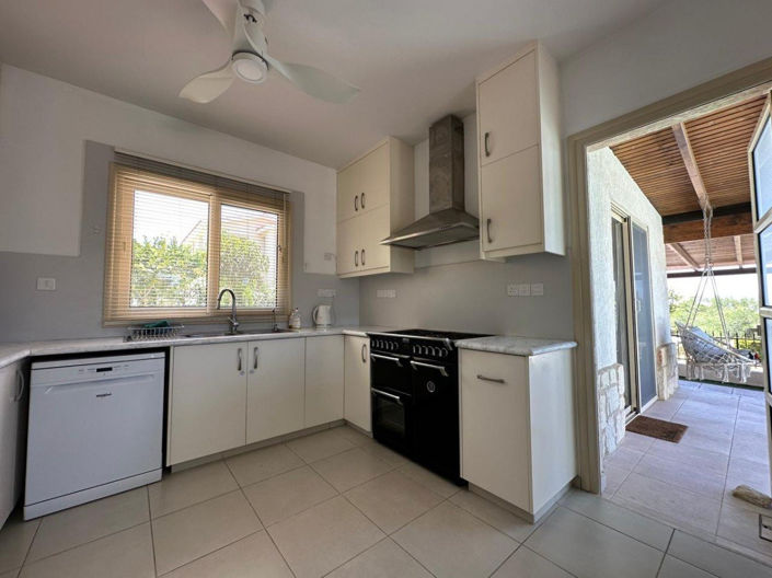 Image No.6-4 Bed Villa for sale