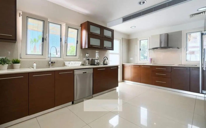 Image No.3-6 Bed Villa for sale