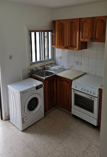 Image No.2-2 Bed Townhouse for sale