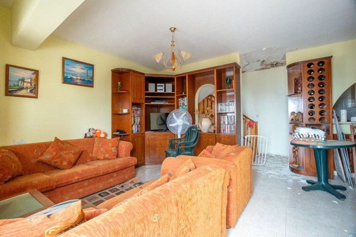 Image No.7-2 Bed Townhouse for sale