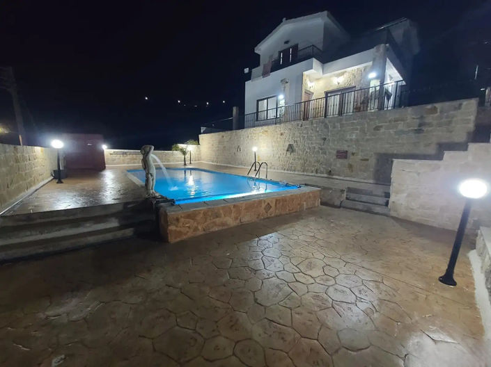 Image No.15-4 Bed Villa for sale