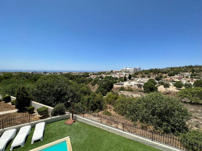 Image No.2-4 Bed Villa for sale