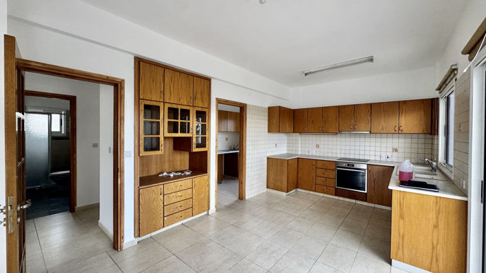 Image No.3-4 Bed Villa for sale