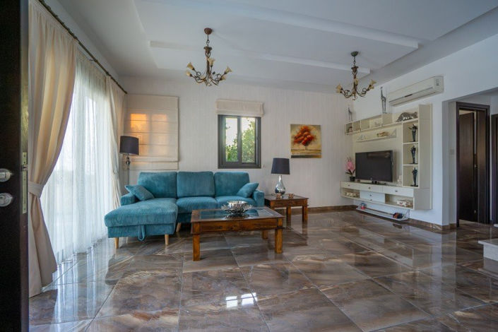 Image No.9-3 Bed Villa for sale