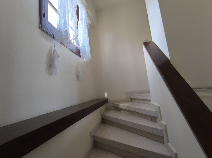 Image No.11-2 Bed House for sale