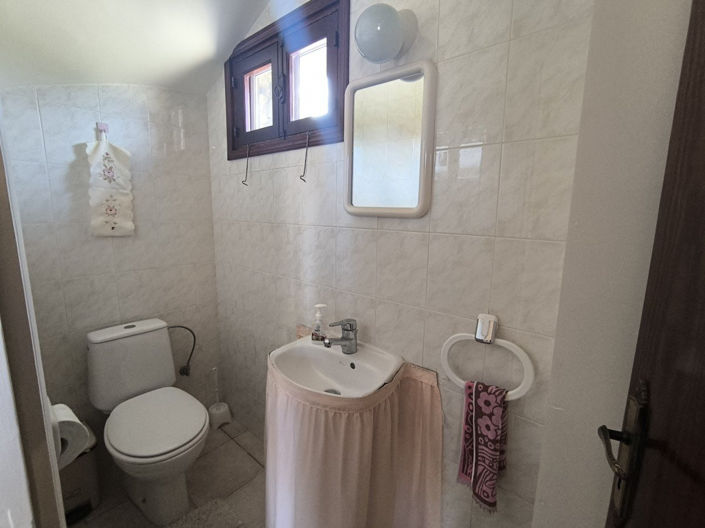 Image No.9-2 Bed House for sale