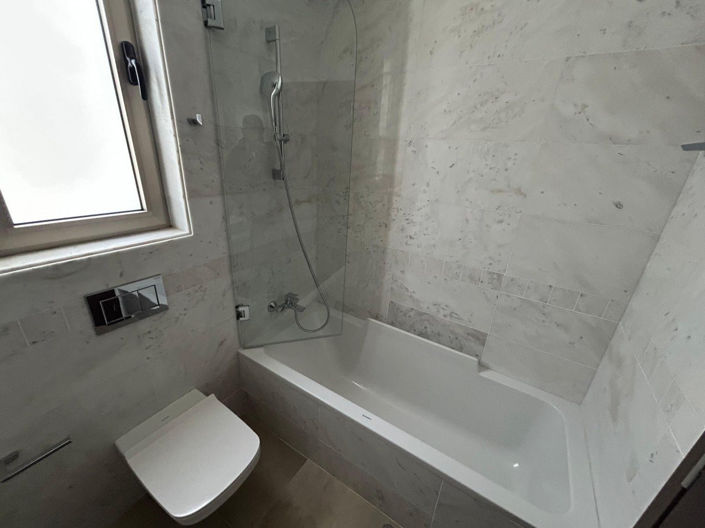 Image No.17-3 Bed Property for sale