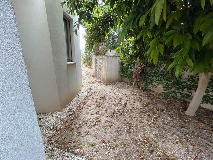 Image No.6-Propriété de 3 chambres à vendre à Chlorakas