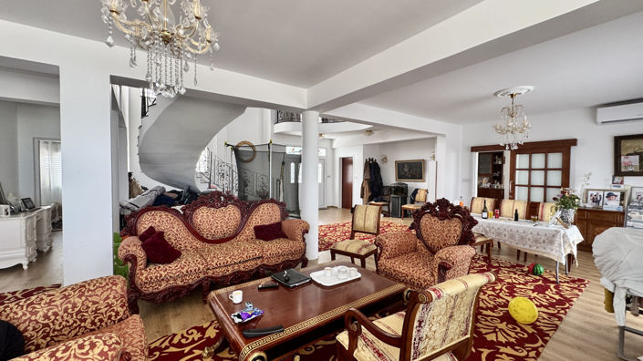 Image No.10-6 Bed Villa for sale