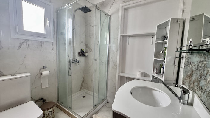 Image No.15-6 Bed Villa for sale