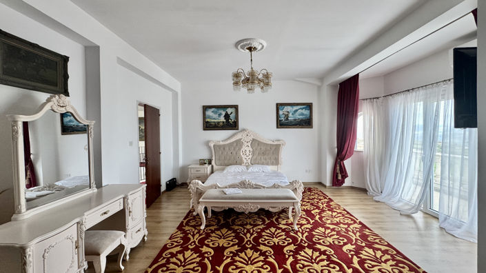 Image No.24-6 Bed Villa for sale