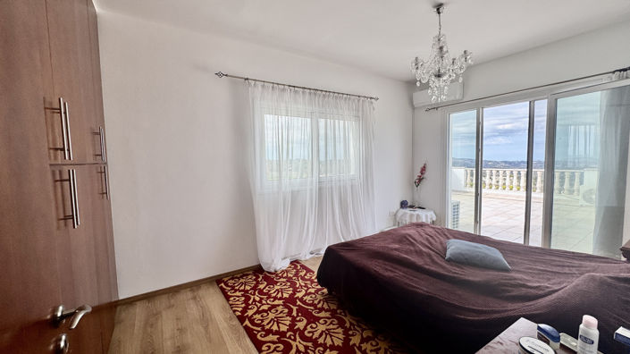 Image No.27-6 Bed Villa for sale