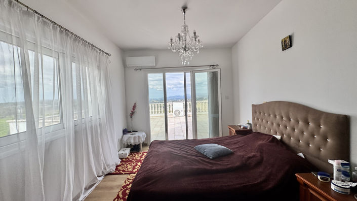 Image No.28-6 Bed Villa for sale