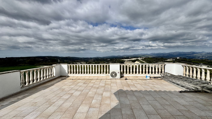 Image No.44-6 Bed Villa for sale