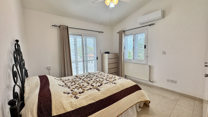 Image No.15-3 Bed Villa for sale